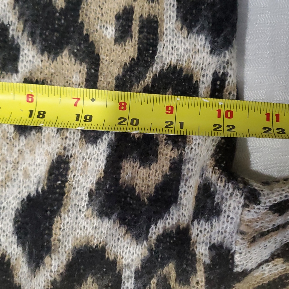Vince camuto Mob Wife sweater size M - Picture 5 of 8